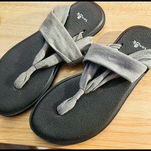 Sanuk Comfort Sandals
